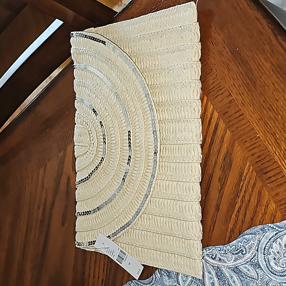 Straw Clutch